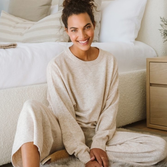 🎉HP🎉 Jenni Kayne Marina Pullover Sweater XS Oatmeal Tan Oversized EUC - Picture 9 of 13